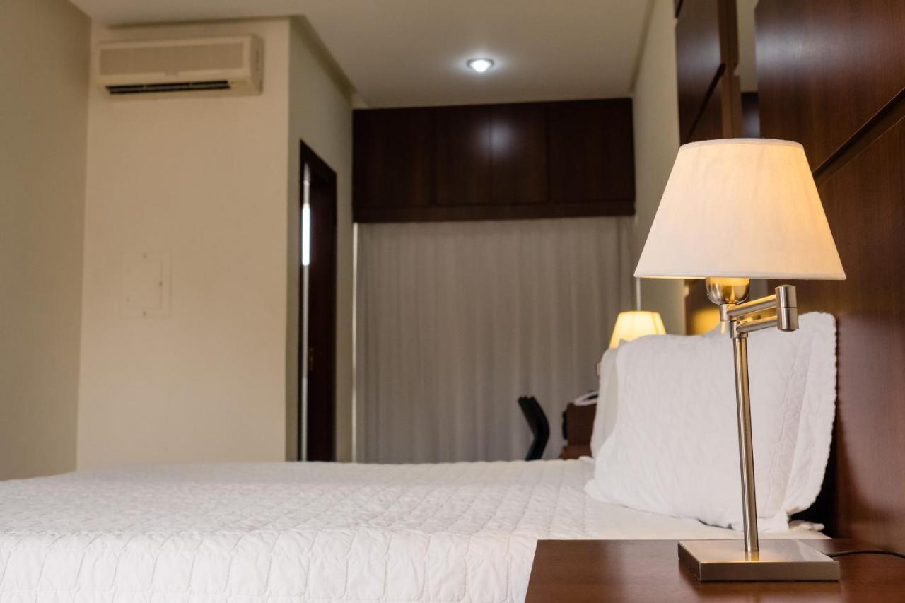 Ibituruna Center Hotel غوفيرنادور فالاداريس المظهر الخارجي الصورة