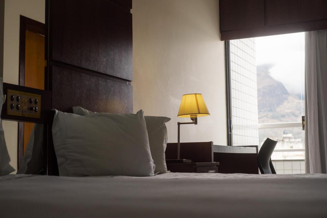 Ibituruna Center Hotel غوفيرنادور فالاداريس المظهر الخارجي الصورة