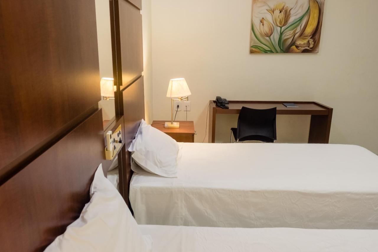 Ibituruna Center Hotel غوفيرنادور فالاداريس المظهر الخارجي الصورة