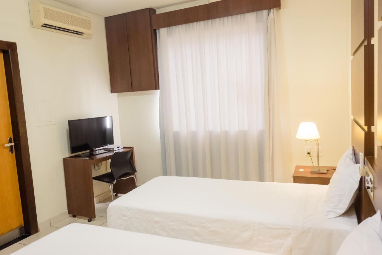 Ibituruna Center Hotel غوفيرنادور فالاداريس المظهر الخارجي الصورة