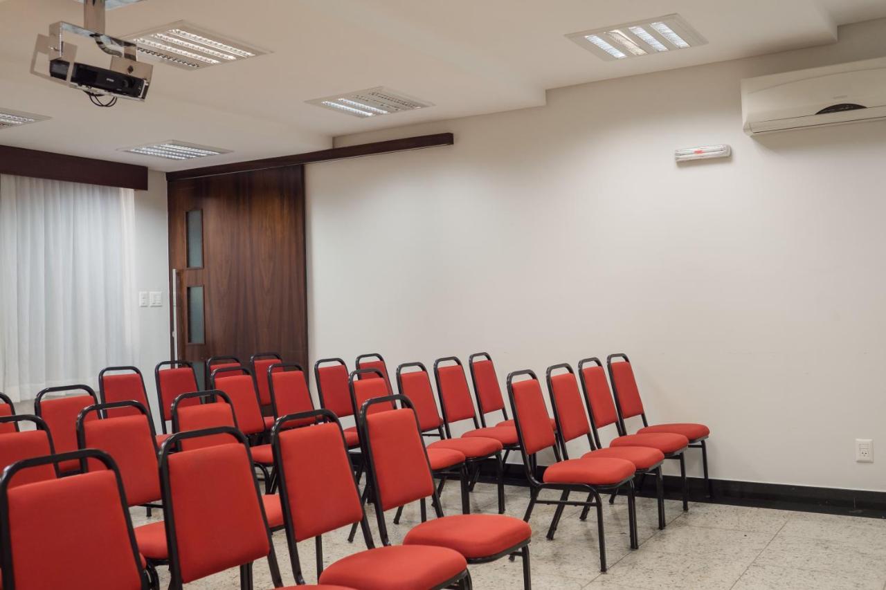 Ibituruna Center Hotel غوفيرنادور فالاداريس المظهر الخارجي الصورة