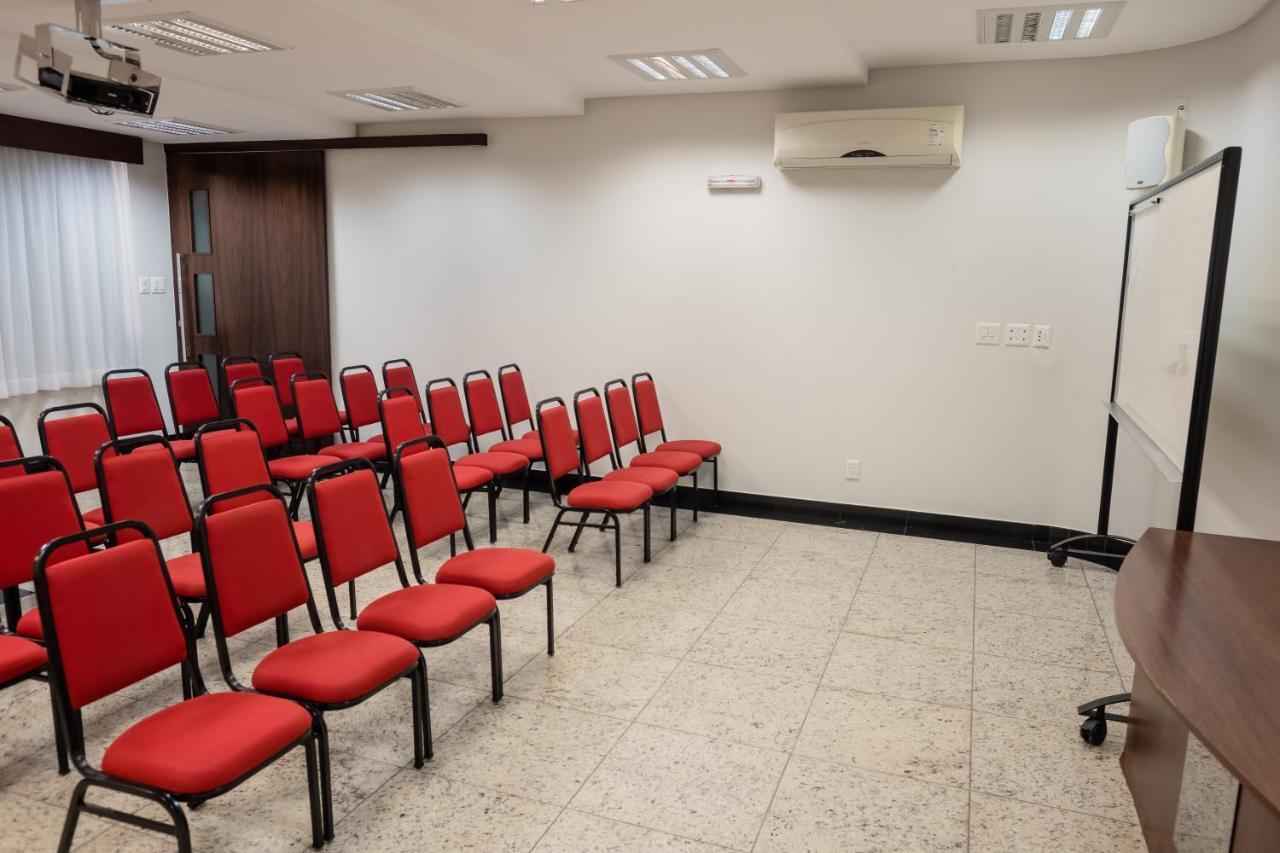 Ibituruna Center Hotel غوفيرنادور فالاداريس المظهر الخارجي الصورة