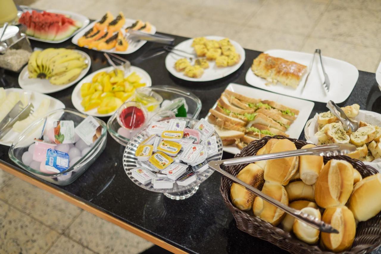 Ibituruna Center Hotel غوفيرنادور فالاداريس المظهر الخارجي الصورة