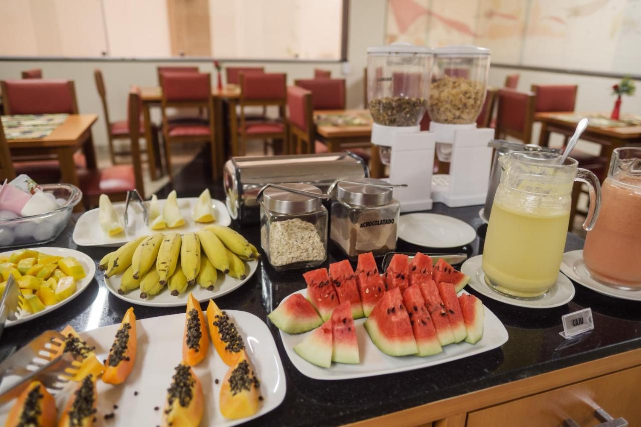 Ibituruna Center Hotel غوفيرنادور فالاداريس المظهر الخارجي الصورة