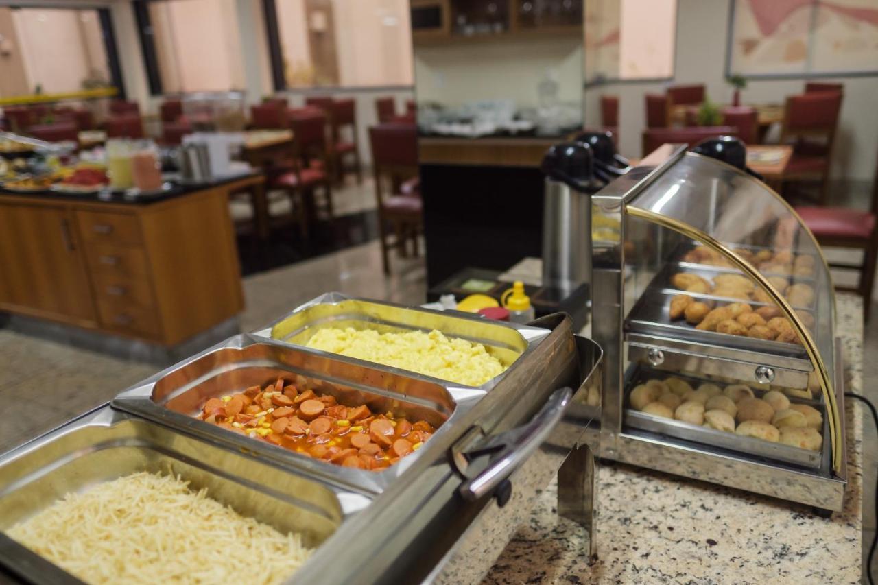 Ibituruna Center Hotel غوفيرنادور فالاداريس المظهر الخارجي الصورة