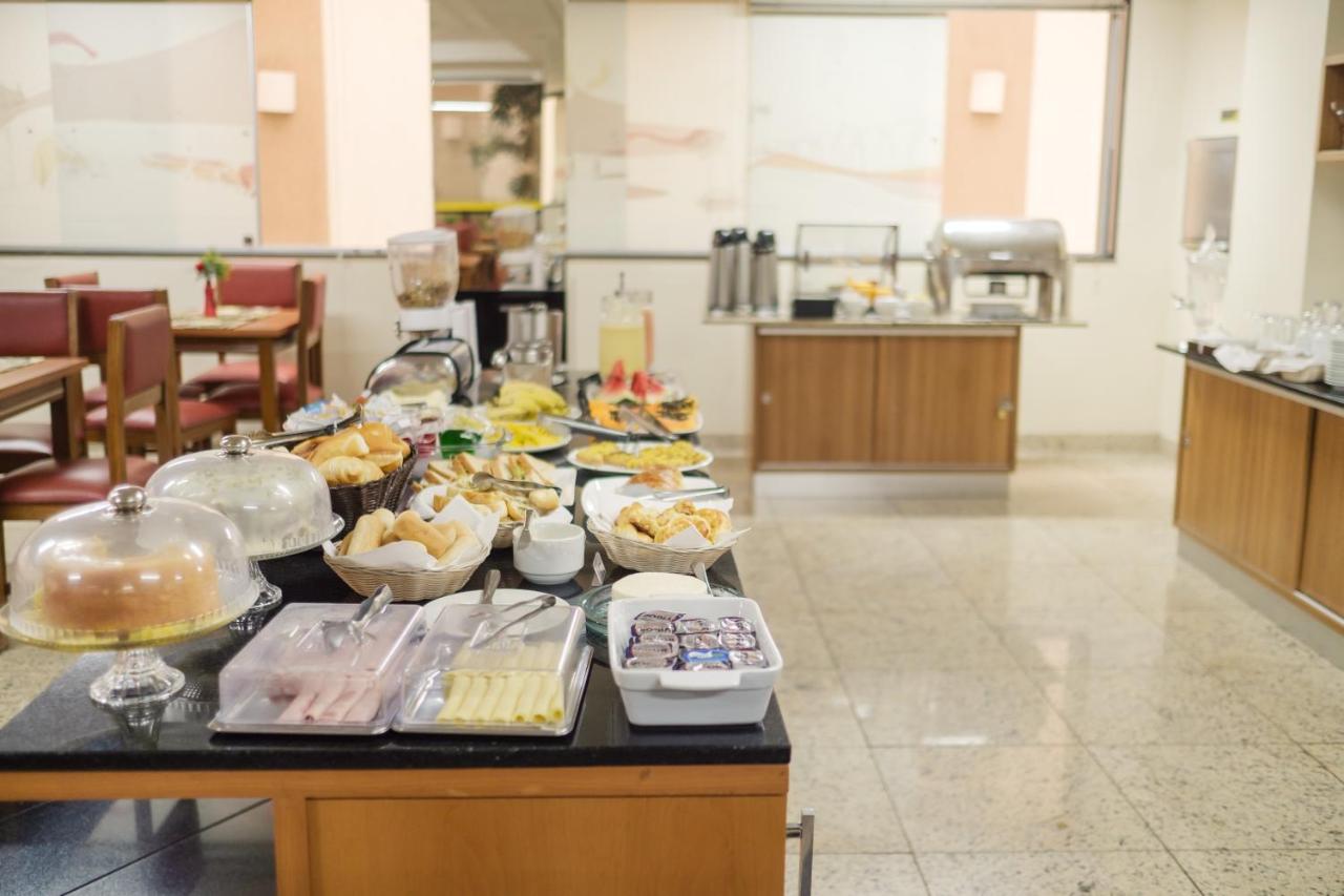 Ibituruna Center Hotel غوفيرنادور فالاداريس المظهر الخارجي الصورة