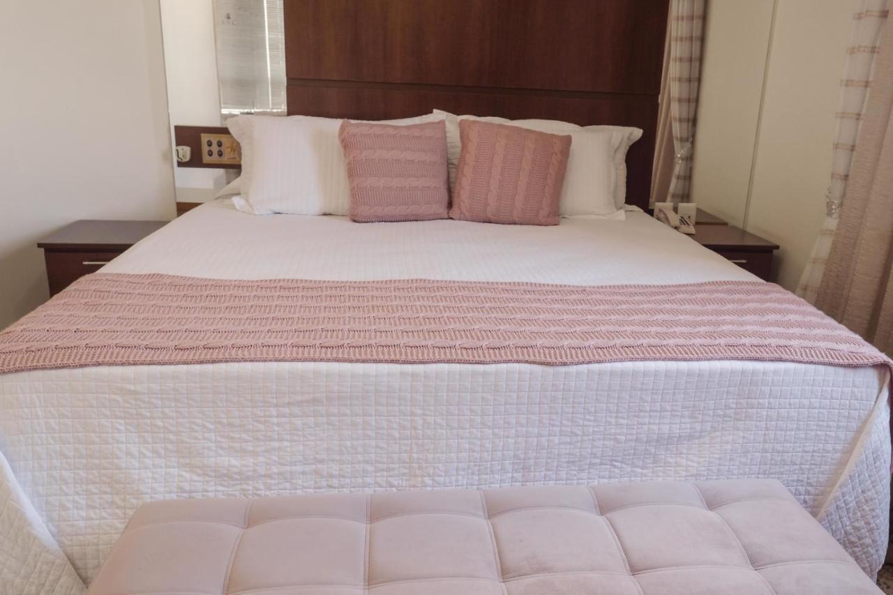 Ibituruna Center Hotel غوفيرنادور فالاداريس المظهر الخارجي الصورة