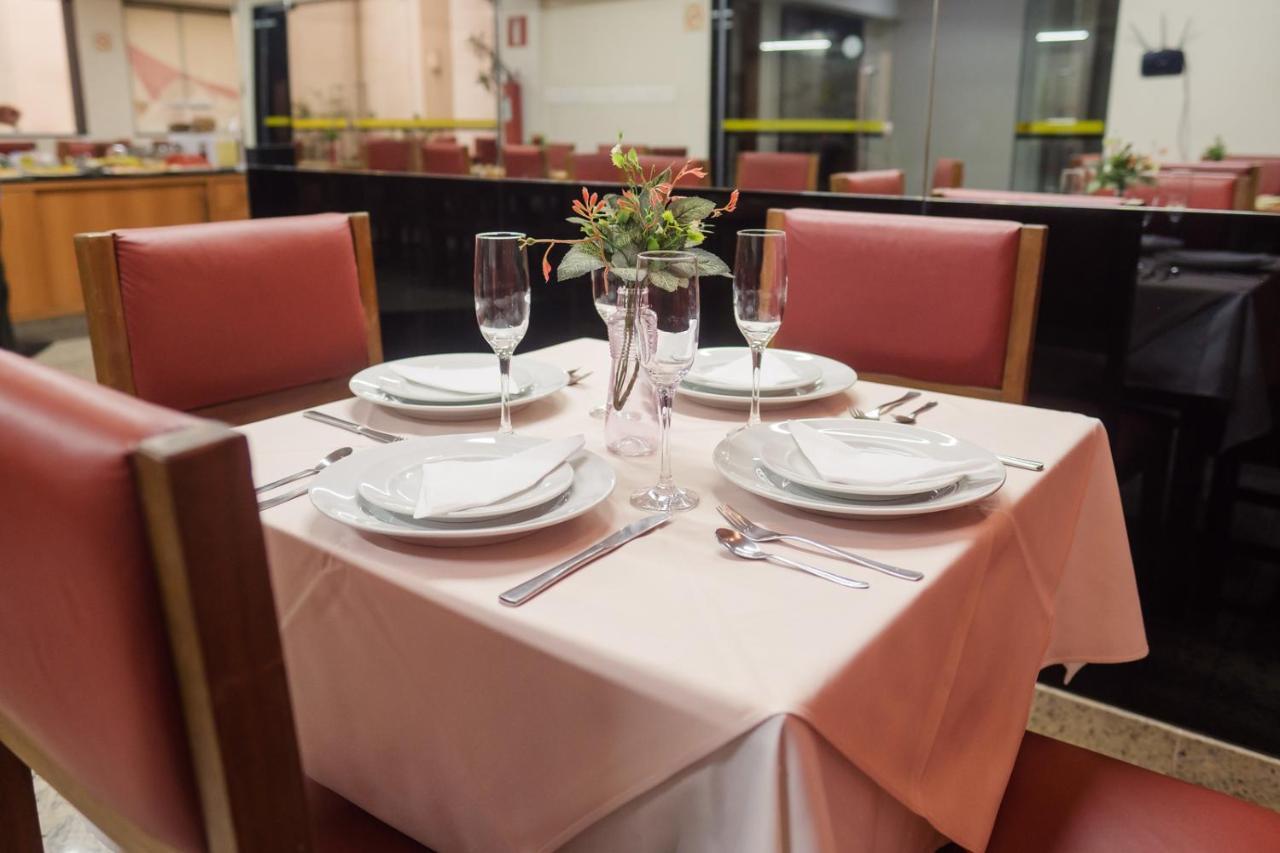 Ibituruna Center Hotel غوفيرنادور فالاداريس المظهر الخارجي الصورة