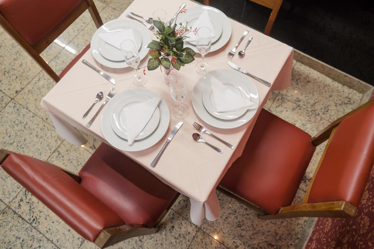 Ibituruna Center Hotel غوفيرنادور فالاداريس المظهر الخارجي الصورة
